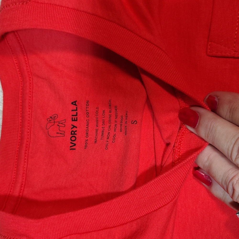 Ivory Ella Red Long Sleeve Pocket Tee Elephant Graphic Organic Cotton Women's S - Picture 2 of 4